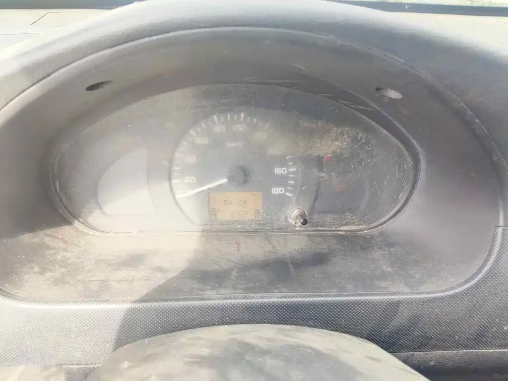 Wuling Motors Wuling Rongguang 2015 2011 1.2L Base Model