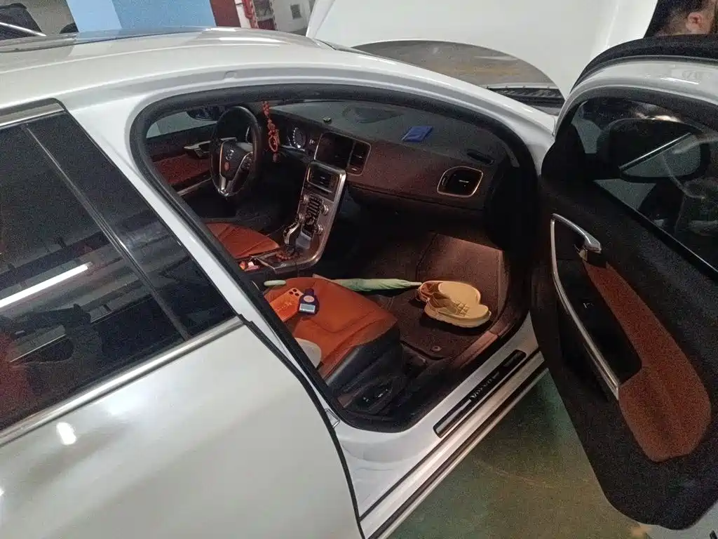 Photo 18 - Volvo S60