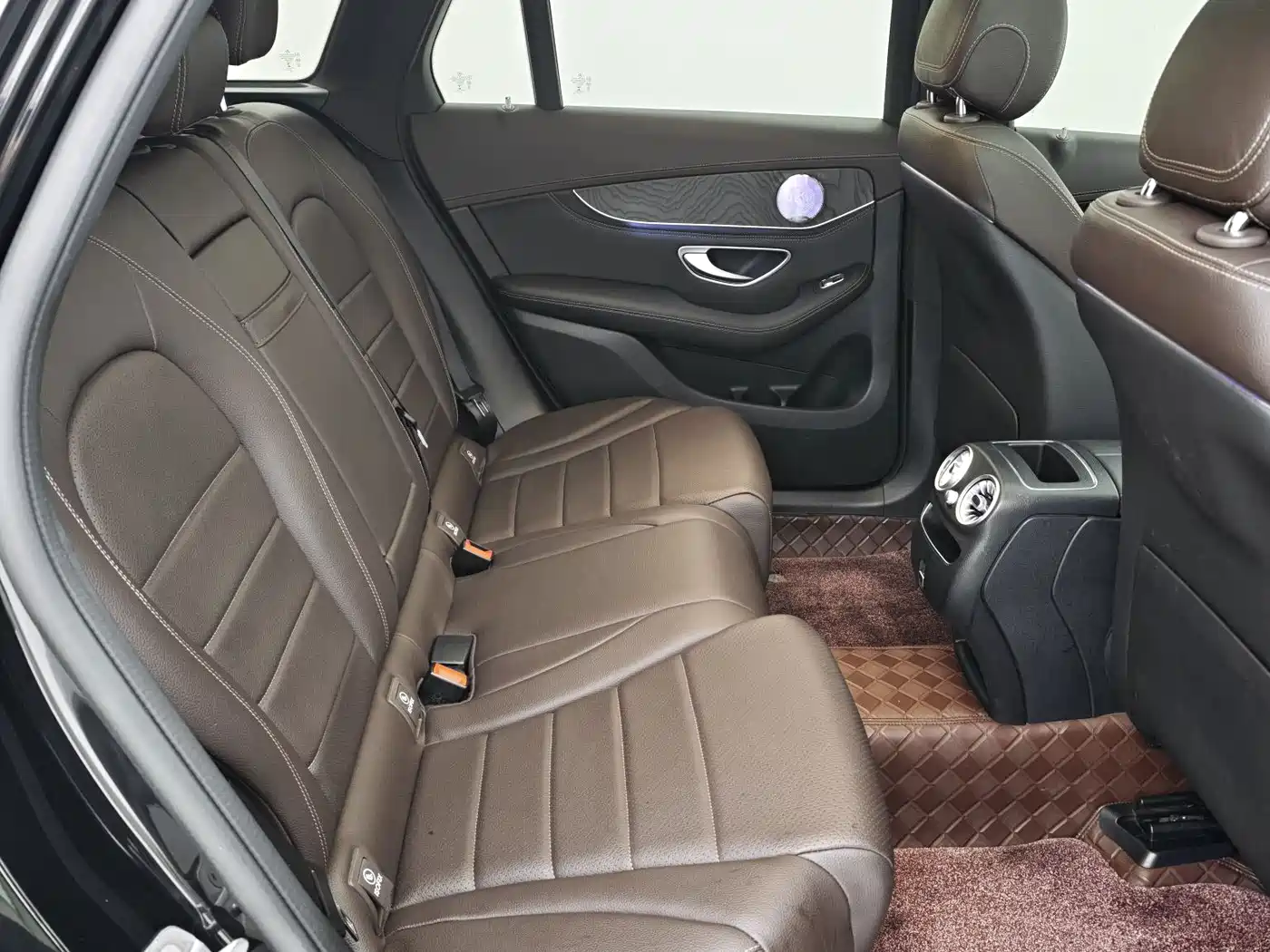 Mercedes-Benz GLC 2020 Facelift GLC 260 L 4MATIC Dynamic фото 10