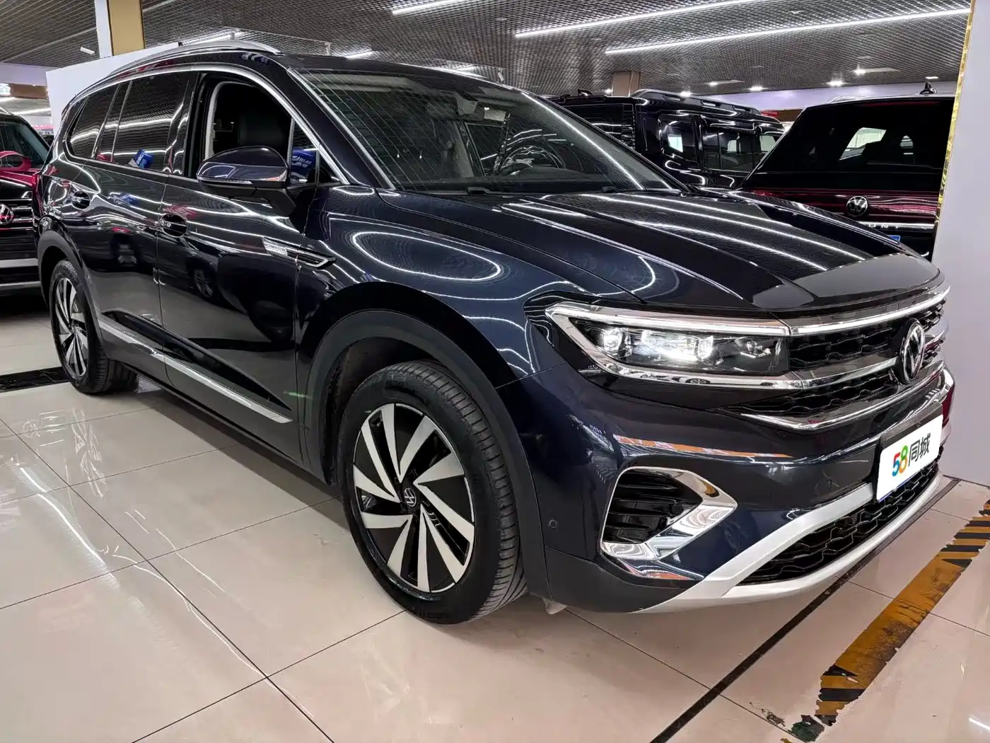 Volkswagen Talagon 2021 330TSI 2WD Luxury Premium Edition фото 3