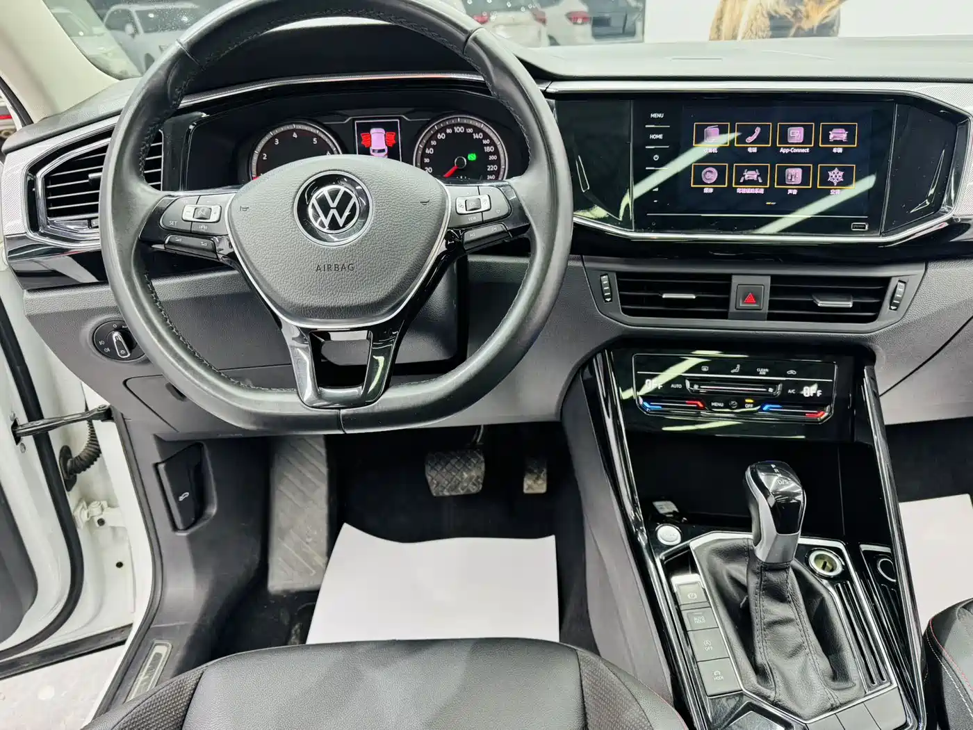 Volkswagen Tayron 2021 280TSI 2WD Luxury Smart Connect фото 7
