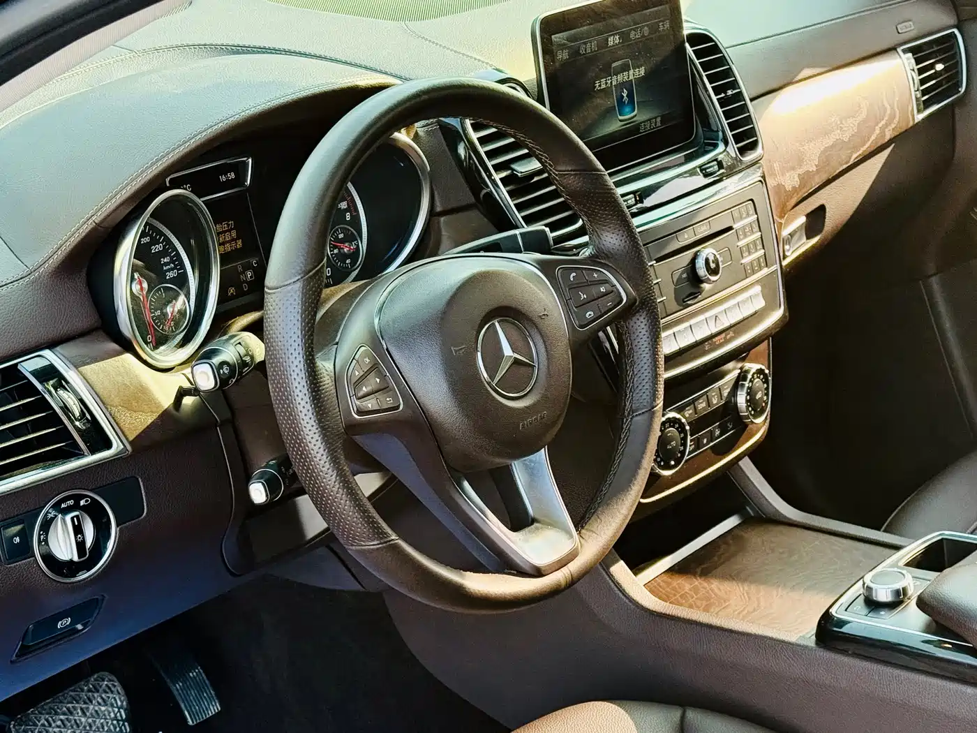 Mercedes-Benz GLE 2017 GLE 320 4MATIC Dynamic фото 10