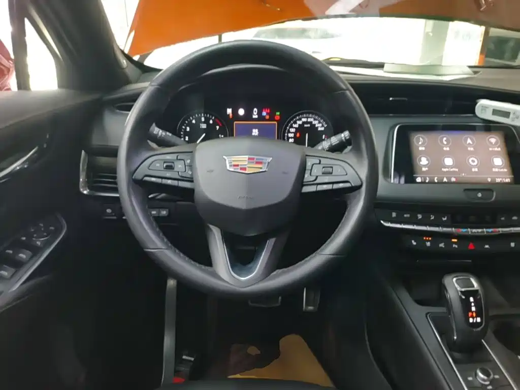 Cadillac XT4 2018 2018 28T AWD Platinum Sport Edition