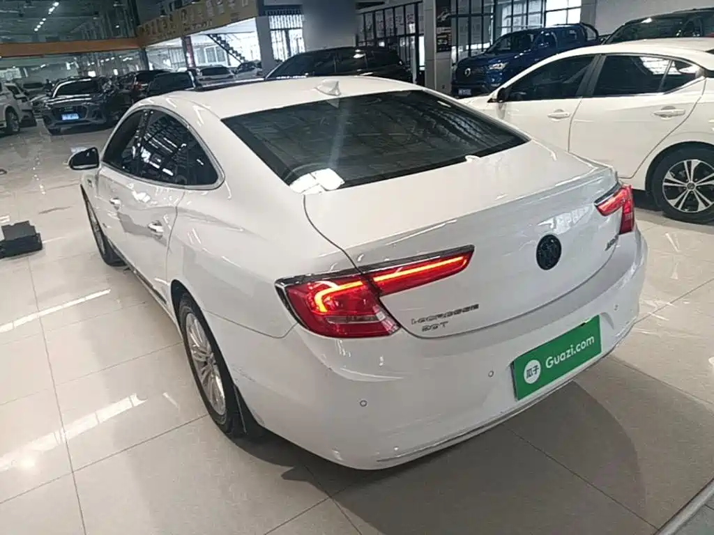 Фото 5 - Buick LaCrosse