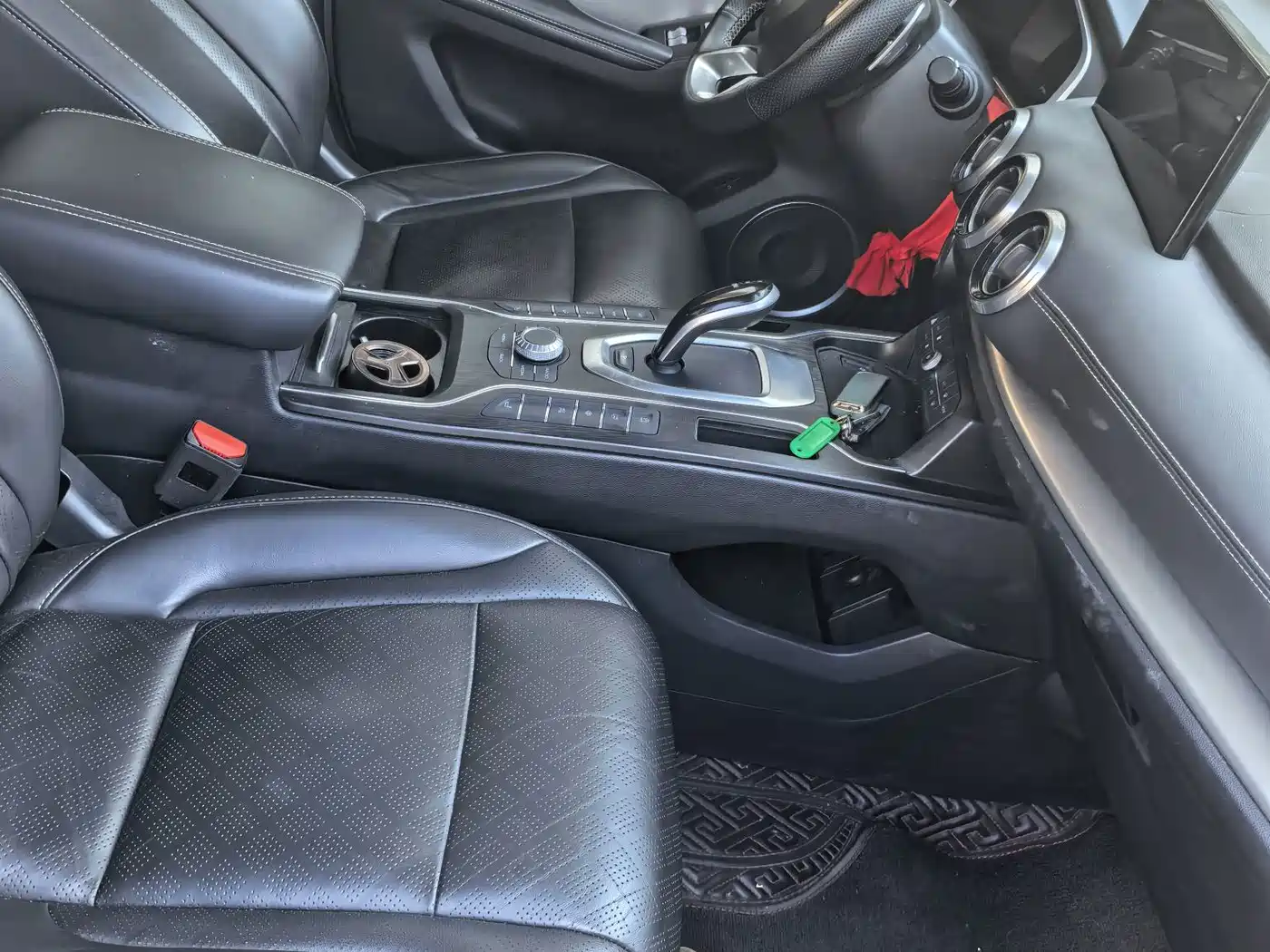 WEY VV6 2021 2021 2.0T 2WD Smart Enjoyment+