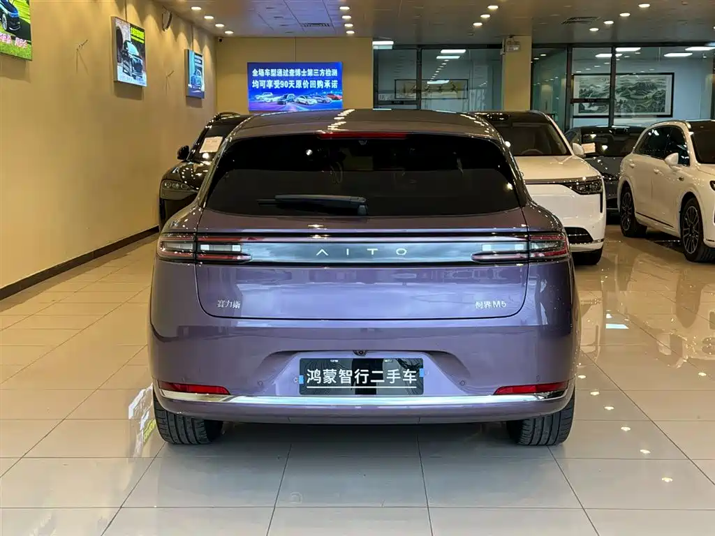 AITO Wenjie AITO M5 2025 Extended Range Ultra AWD фото 8