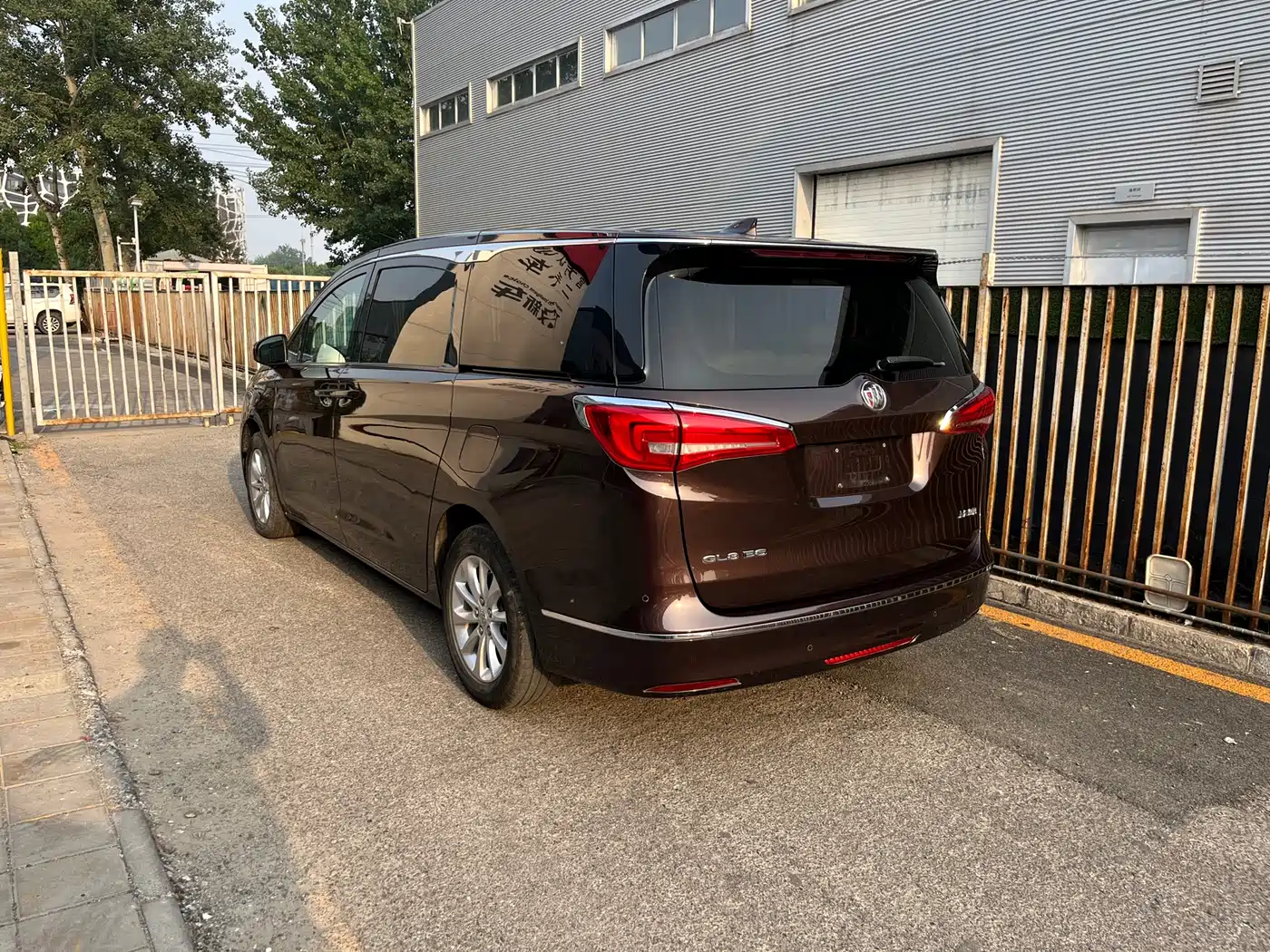 Buick GL8 2017 ES 28T Comfort Type China V фото 3