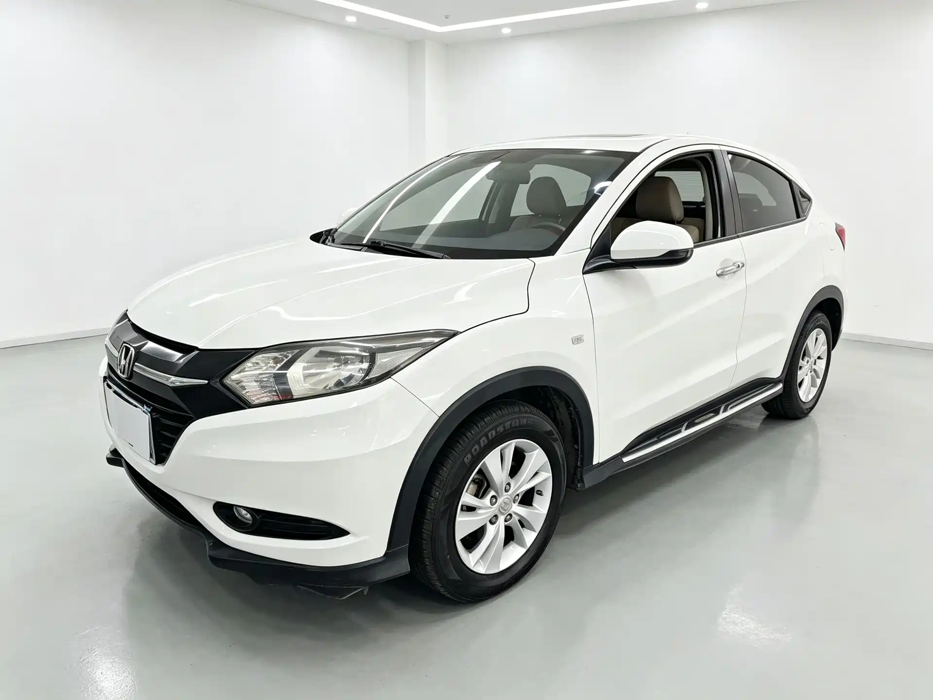 Photo 1 - Honda Vezel