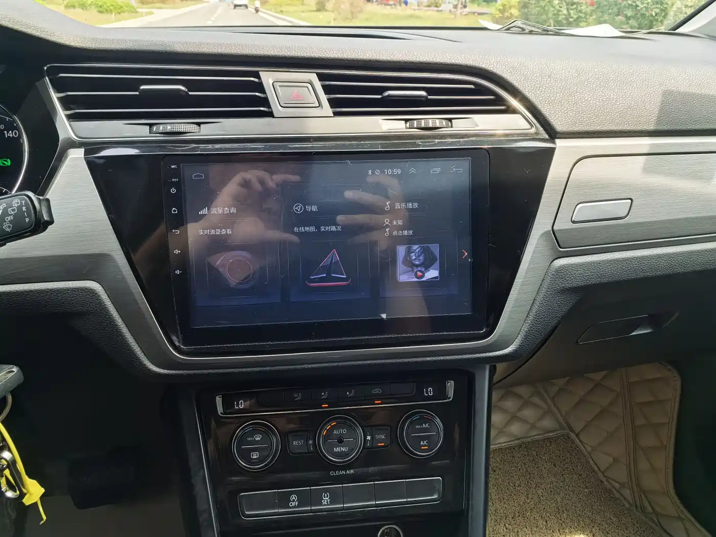 Volkswagen Touran 2016 Touran L 280TSI DSG Comfortline фото 10