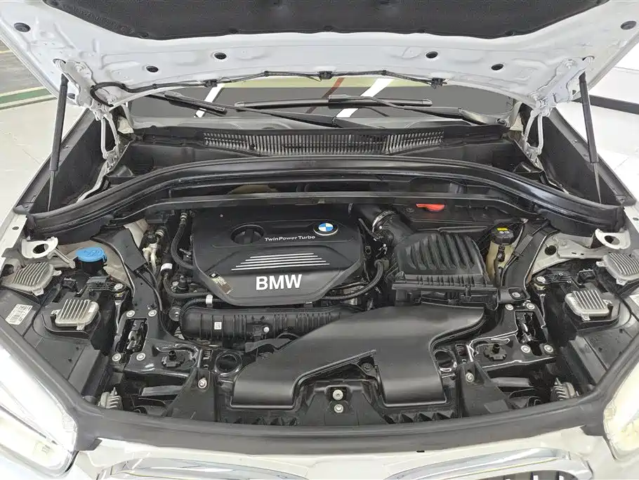 BMW X1 2019 sDrive20Li Leading Model фото 10