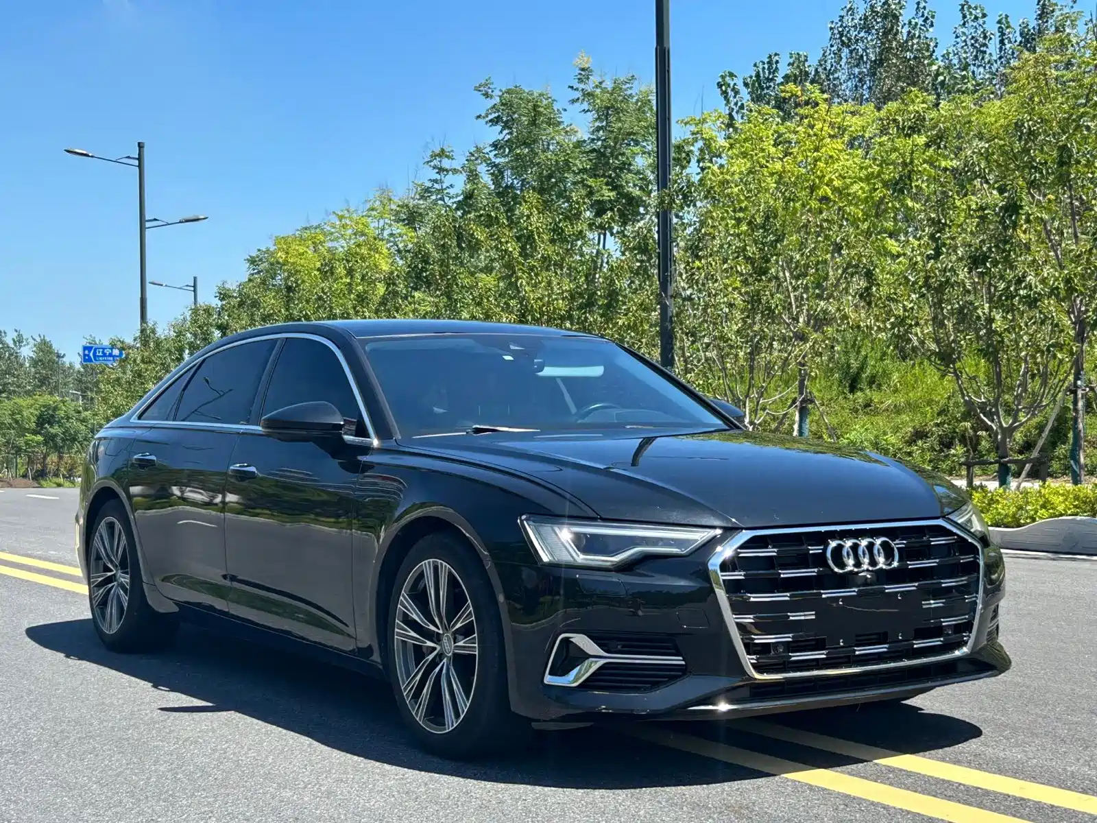 Photo 3 - Audi A6L