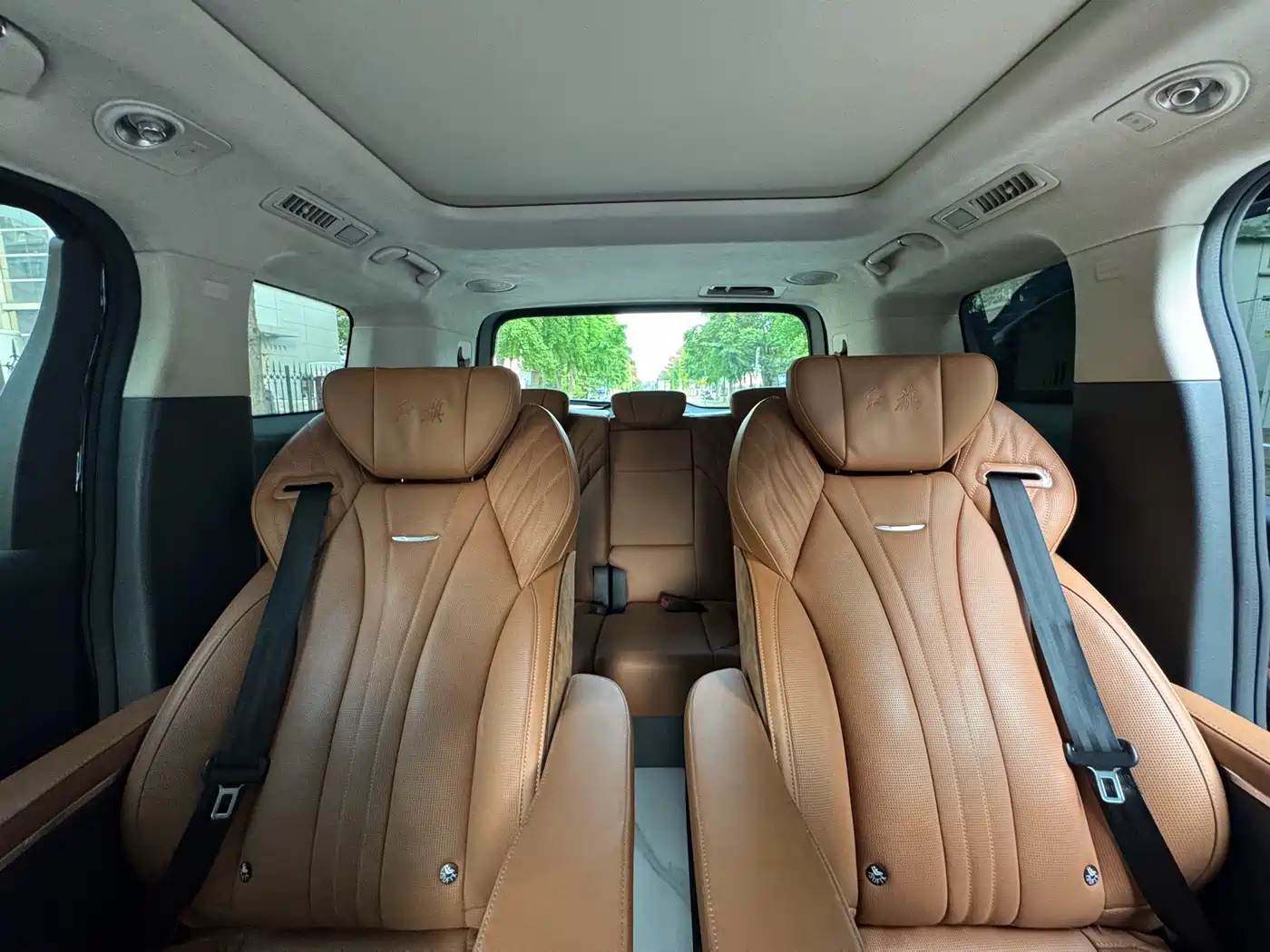 Hongqi HQ9 2023 2.0T Smart Connect Flagship фото 20