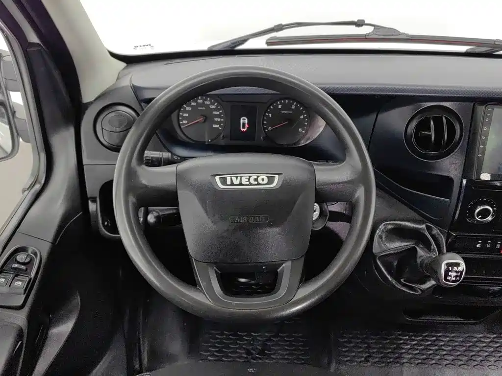 Iveco Daily 2021 2021 2.0T Manual Chaorui Long Wheelbase Short Overhang High Roof Sliding Door F1A