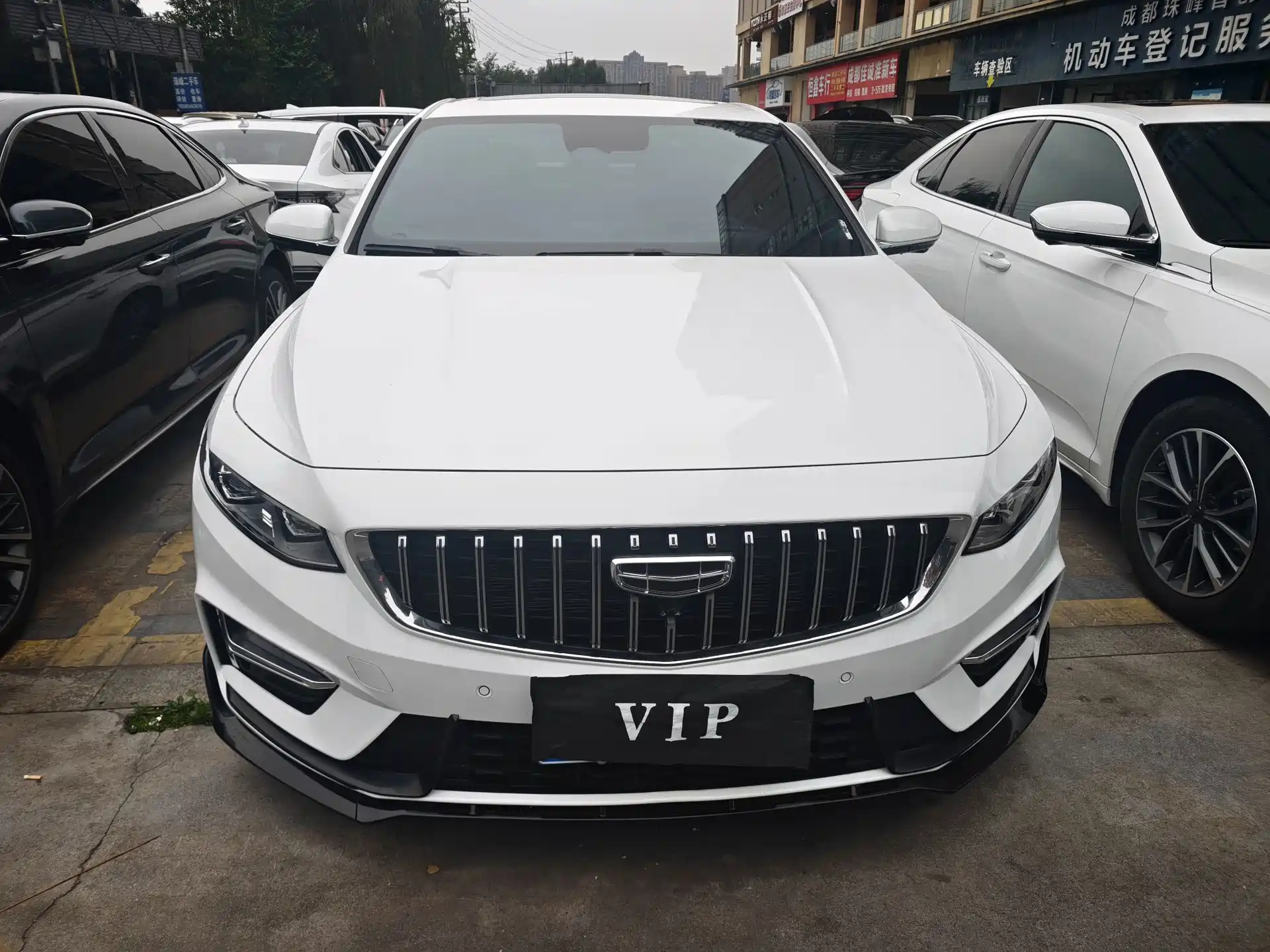 Фото 2 - Geely Preface