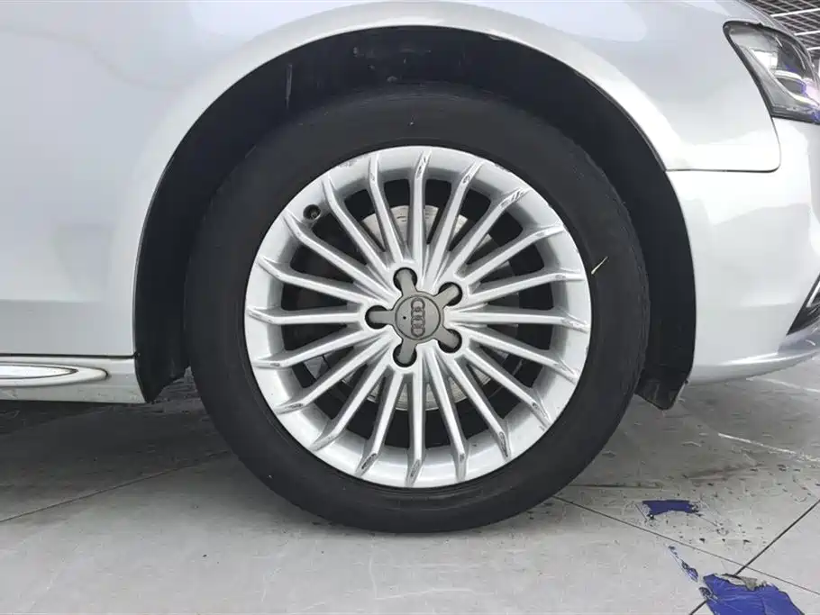 Audi A4L 2016 35 TFSI Automatic Technology фото 6
