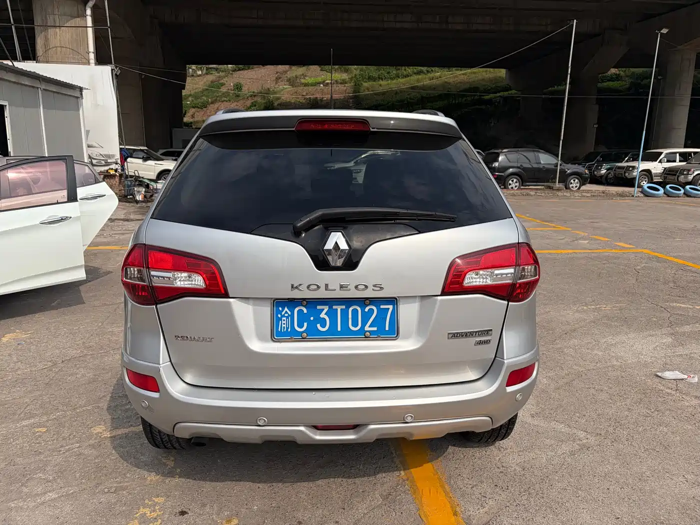 Renault Koleos (Import) 2014 2014 2.5L 4WD Comfort Edition