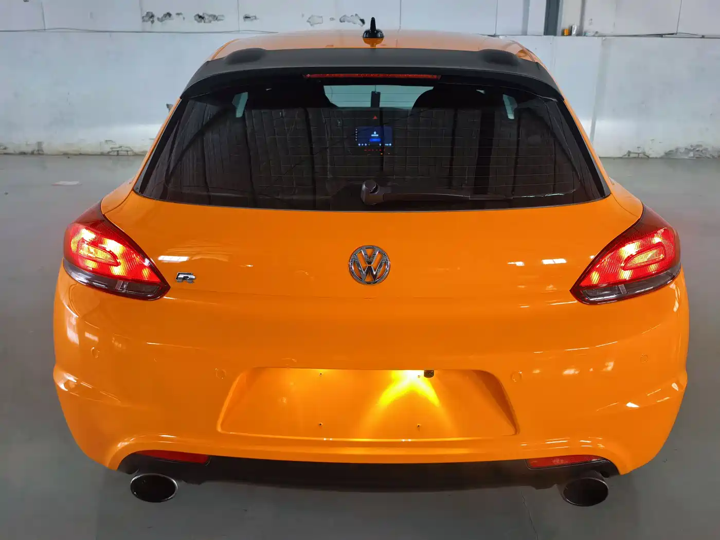 Volkswagen Scirocco 2011 Model R 2.0TSI фото 4