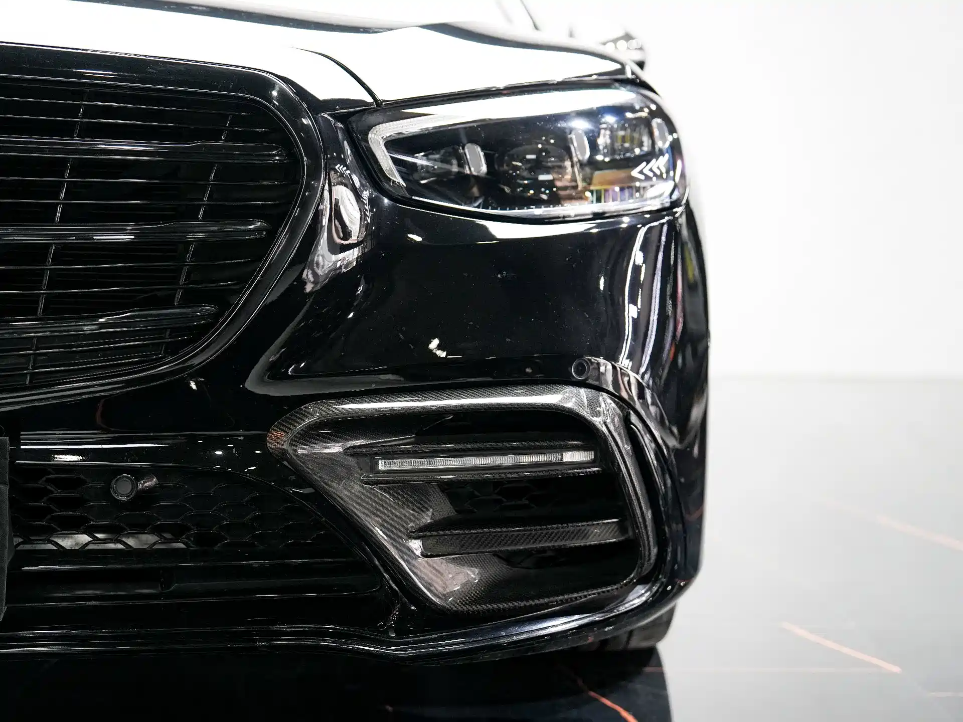 Фото 15 - Mercedes-Benz S-Class