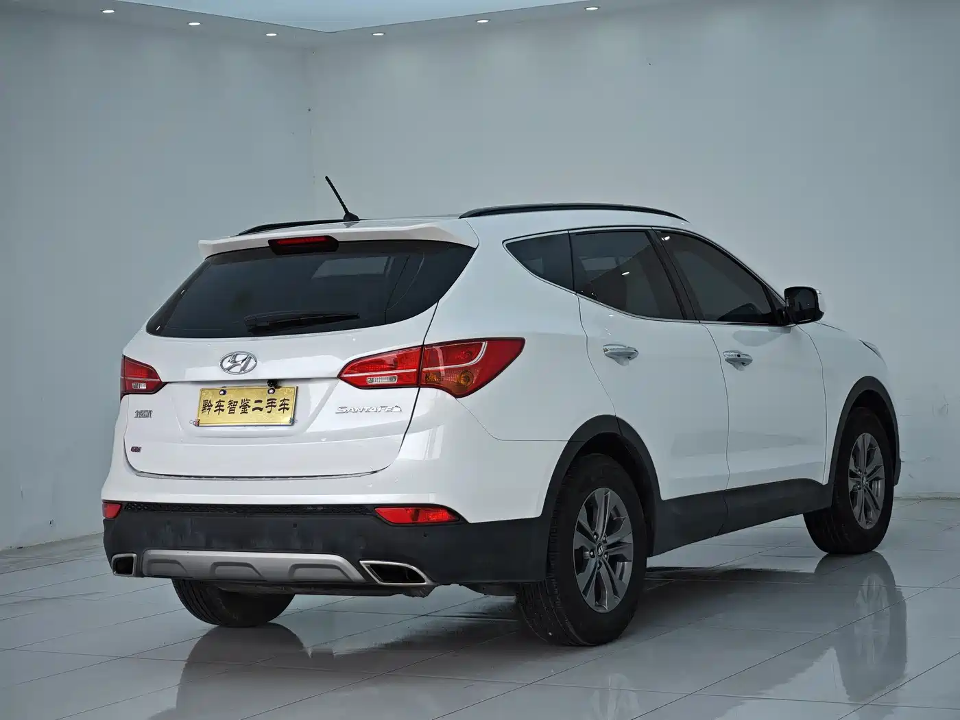 Hyundai Santa Fe 2013 Model 2.4L Automatic 2WD Smart фото 6