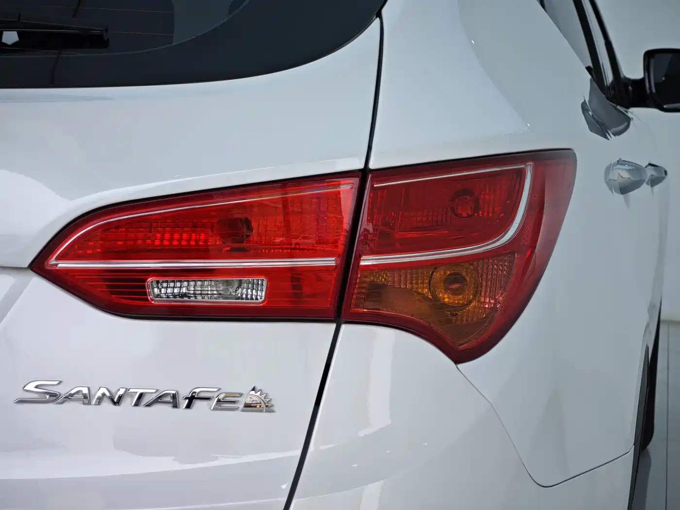 Hyundai Santa Fe 2013 Model 2.4L Automatic 2WD Smart фото 10