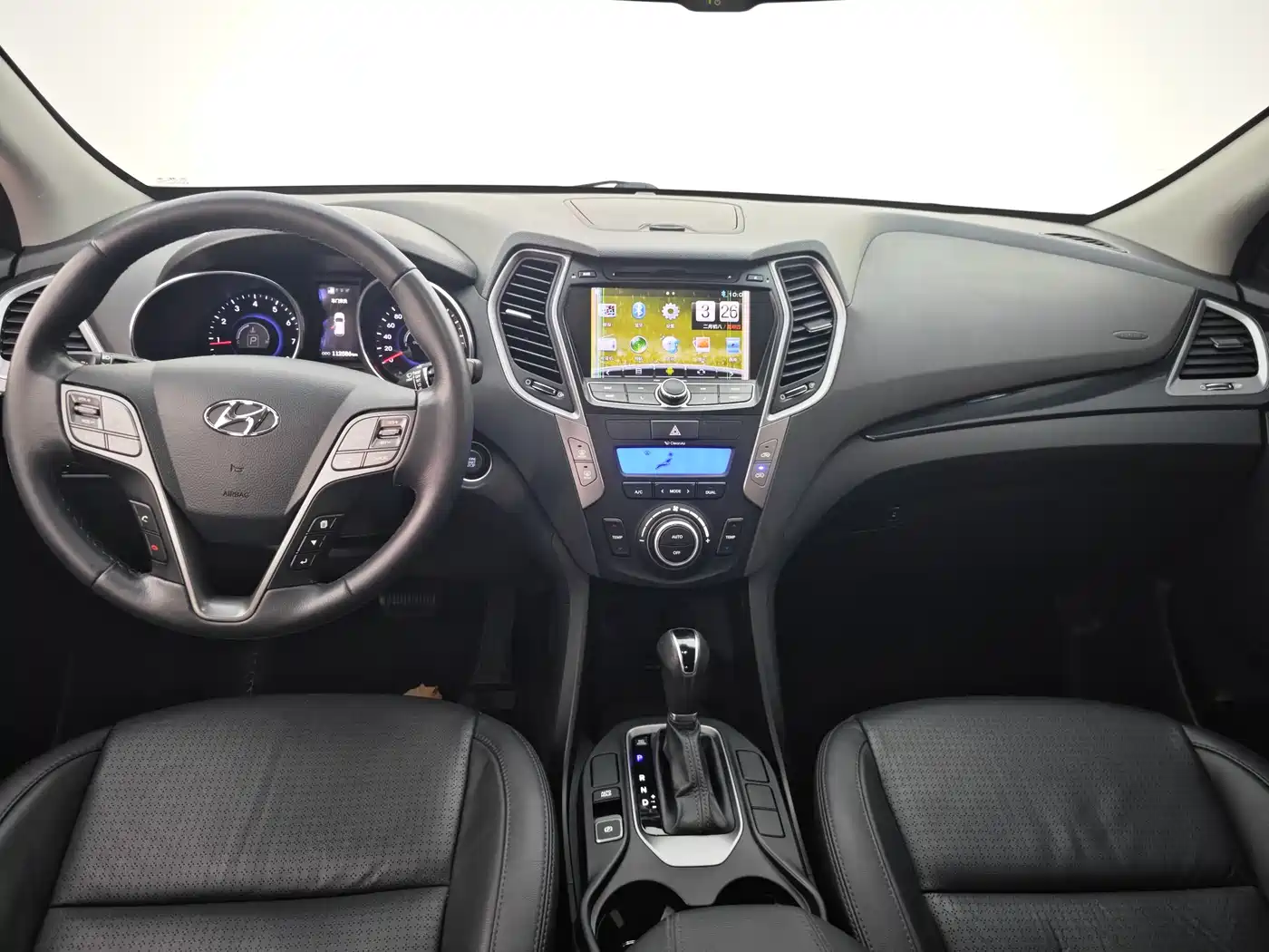 Hyundai Santa Fe 2013 Model 2.4L Automatic 2WD Smart фото 16