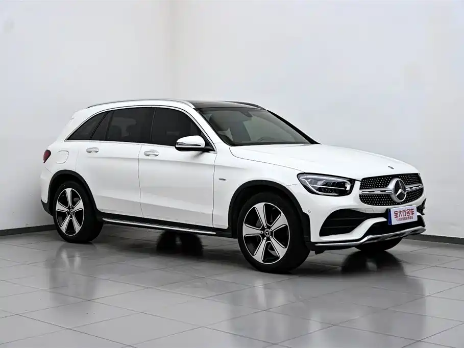 Mercedes-Benz GLC 2022 Facelift GLC 300 L 4MATIC Dynamic Collector's Edition фото 4