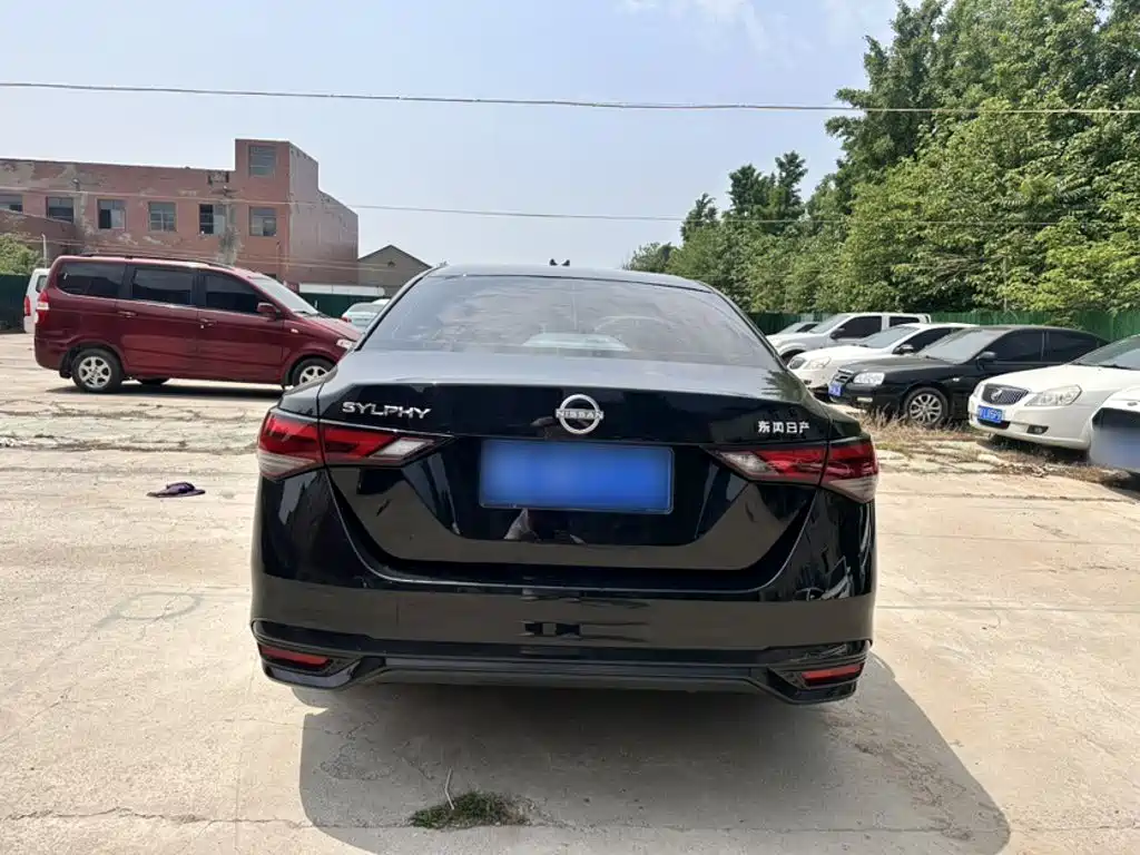 Nissan SYLPHY, миниатюра 7