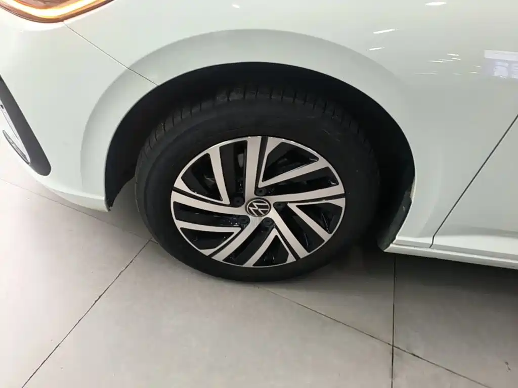 Фото 23 - Volkswagen Lavida