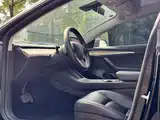 Фото 4 - Tesla Model 3