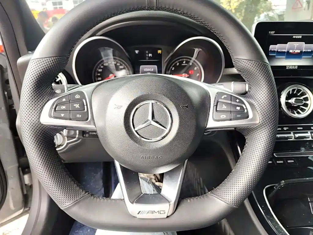Фото 11 - Mercedes-Benz C-Class