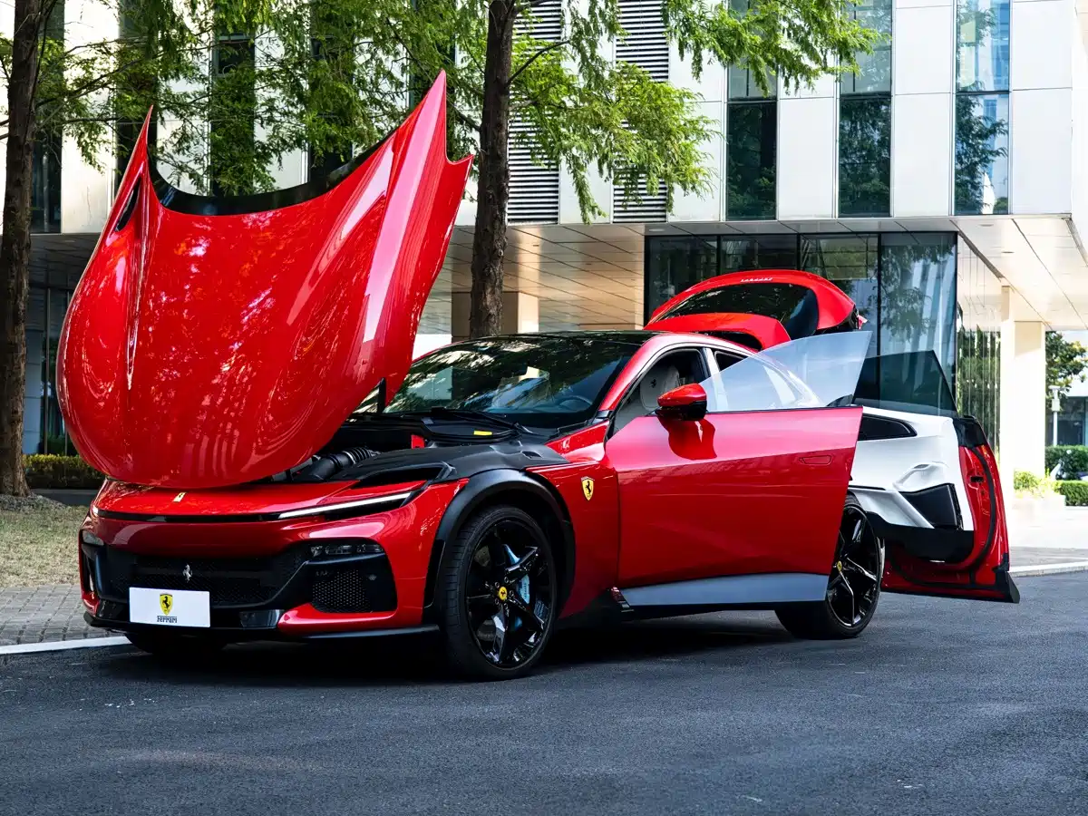 Ferrari Purosangue 2024 2023 6.5L V12