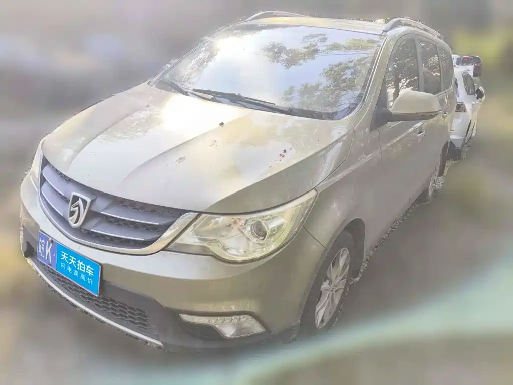 Baojun 730 2015 2014 1.5L Manual Comfort 7-seater