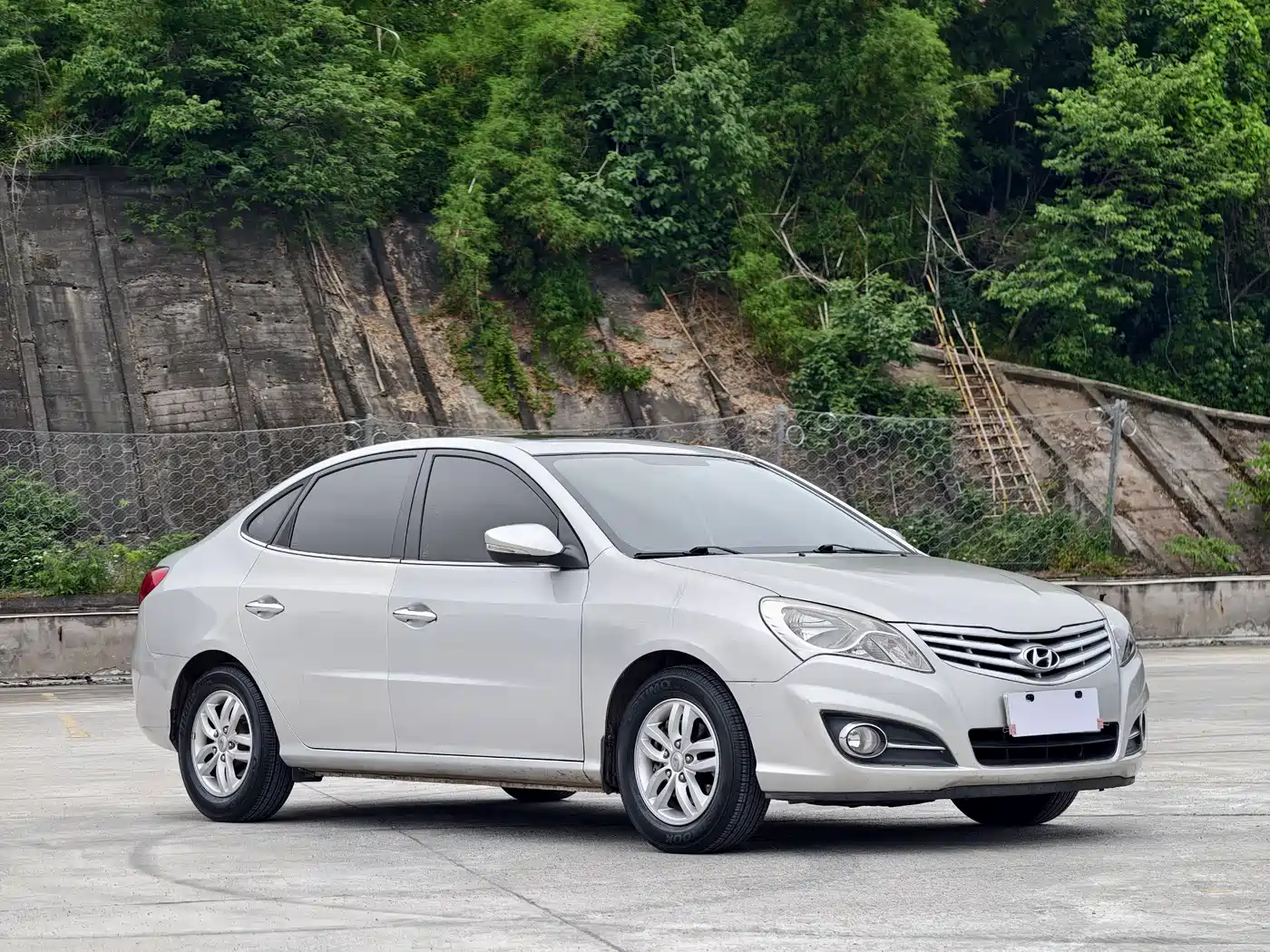 Hyundai Elantra 2011 1.6L Automatic Luxury фото 3