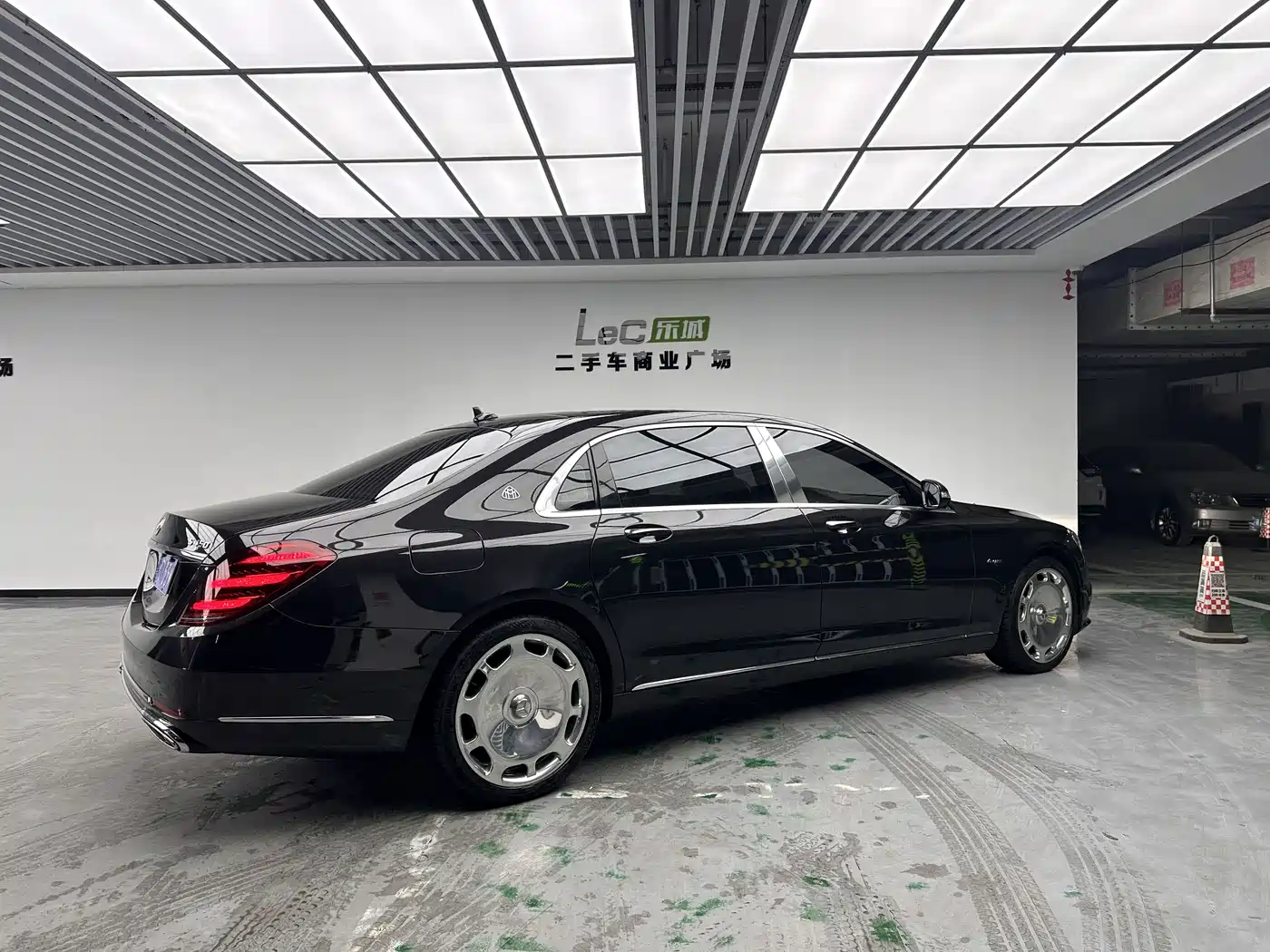 Mercedes-Benz Maybach S-Class 2020 S 450 4MATIC Collector's Edition фото 4