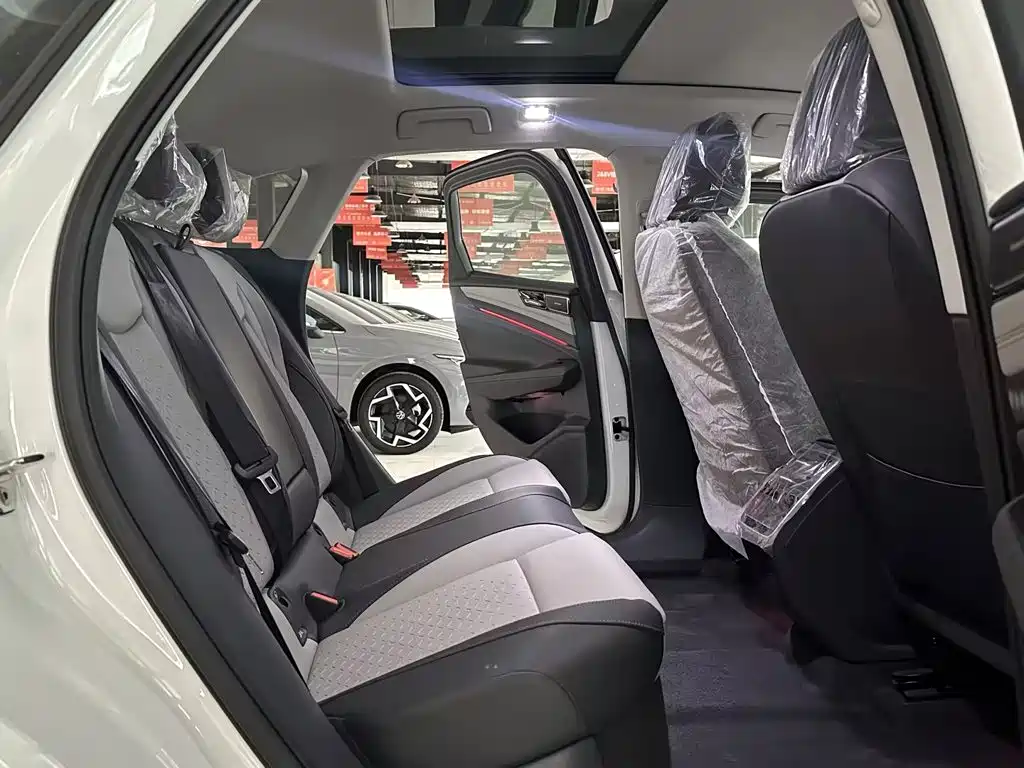 صورة 13 - Volkswagen ID.7