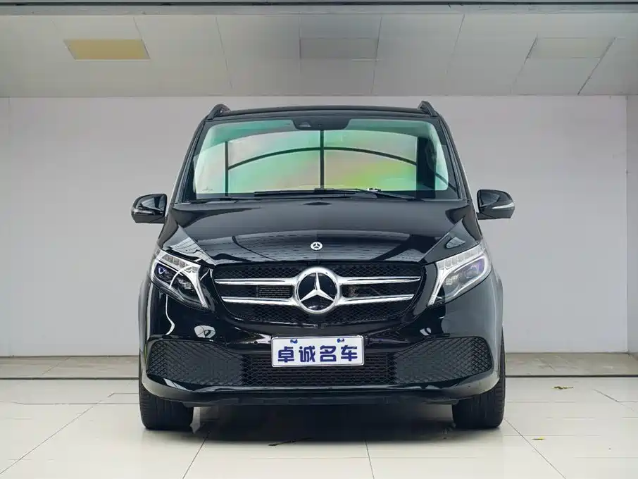 Mercedes-Benz V-Class 2020 V 260 Navigator Edition фото 2