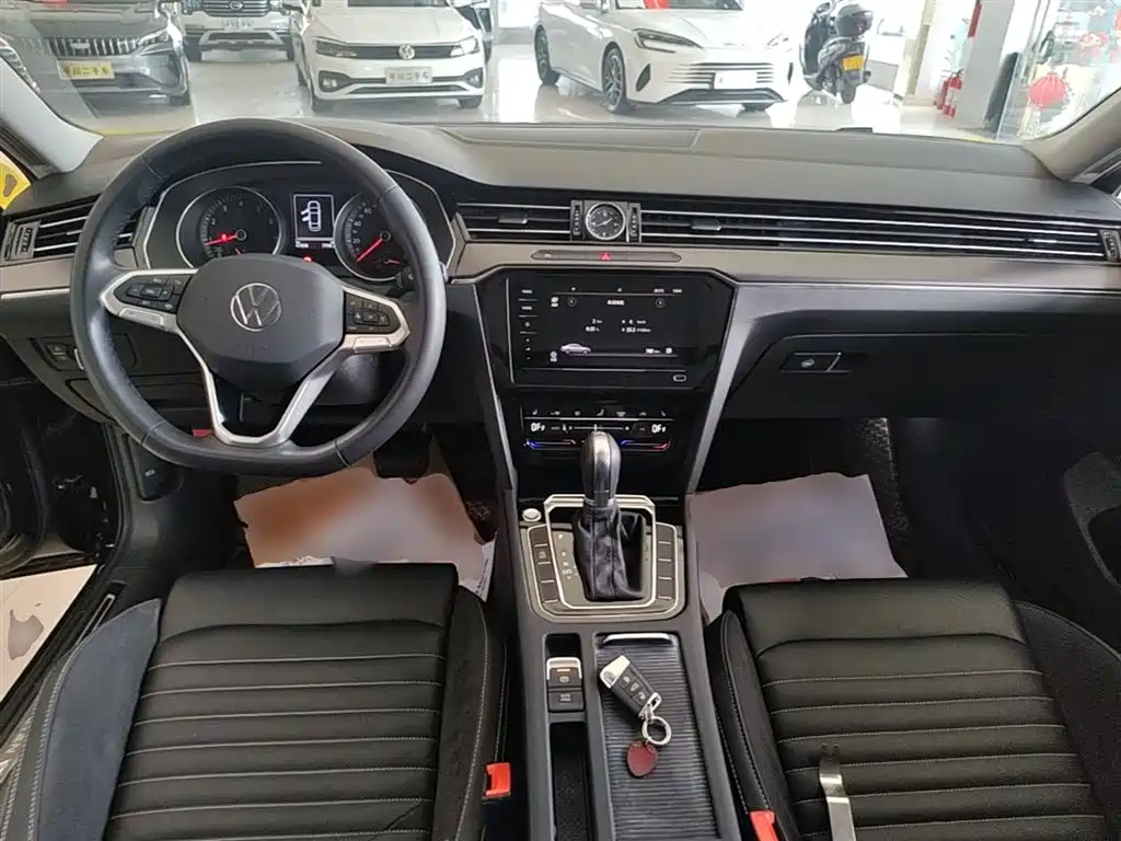 Volkswagen Magotan 2020 330TSI DSG Leading фото 10