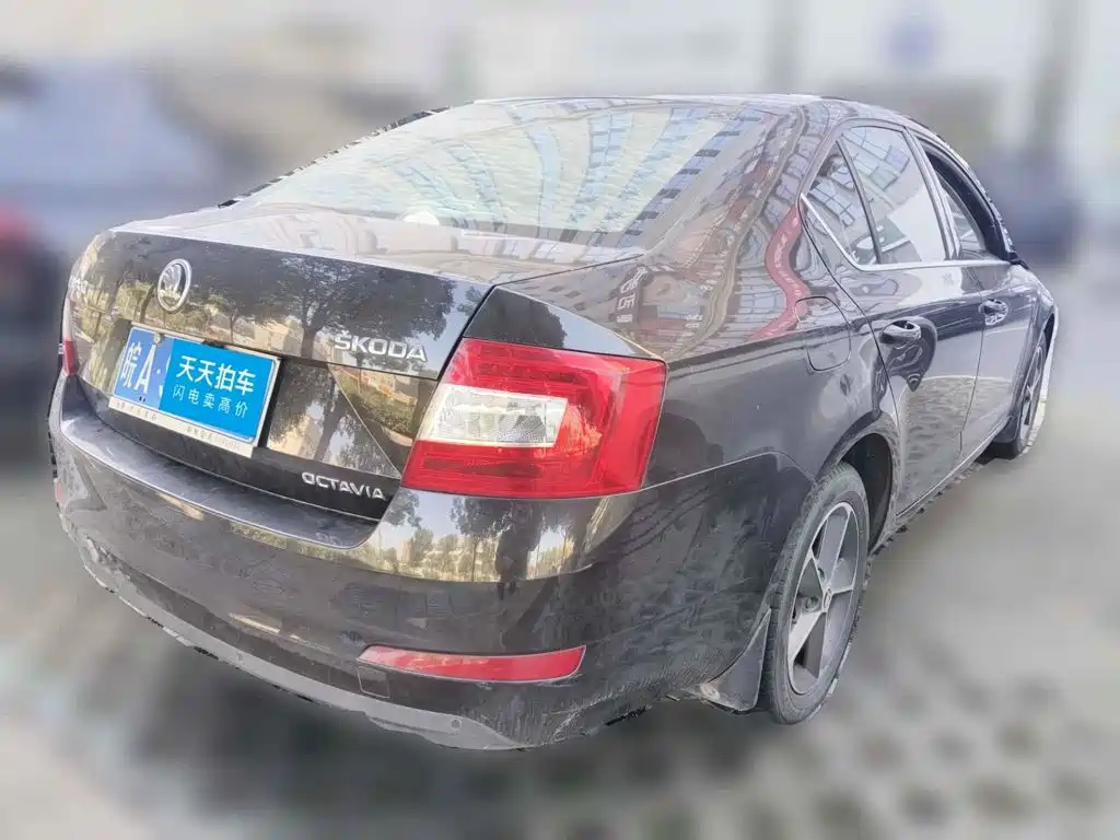 صورة 2 - Škoda Octavia