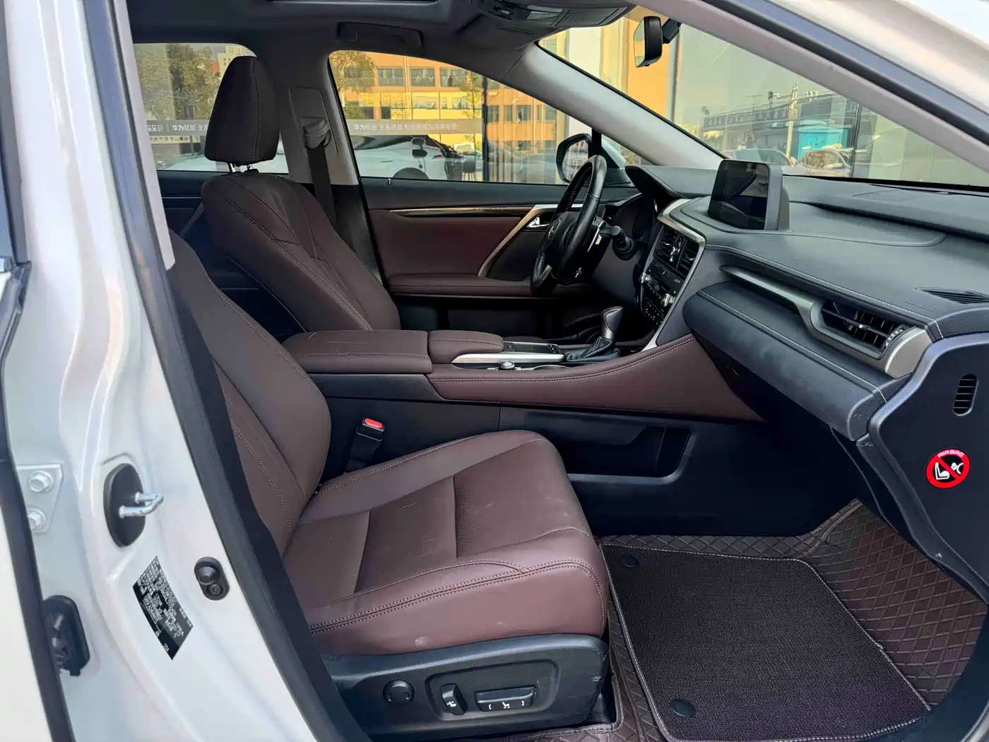 Lexus RX 2020 Facelift 300 2WD Elite Edition фото 7