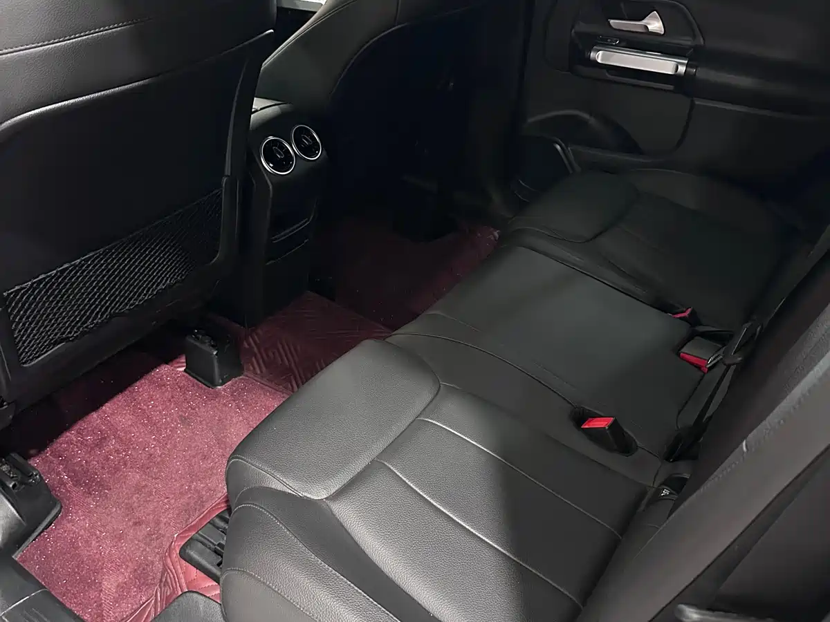Mercedes-Benz GLB 2021 GLB 200 Dynamic фото 8