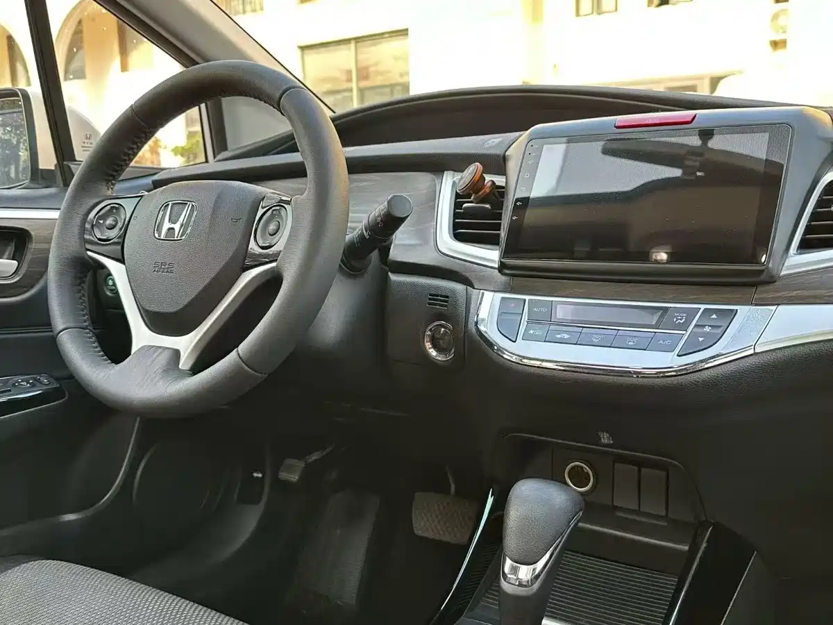 Honda Jade 2018 2017 210TURBO CVT Fashion Edition 5-seater