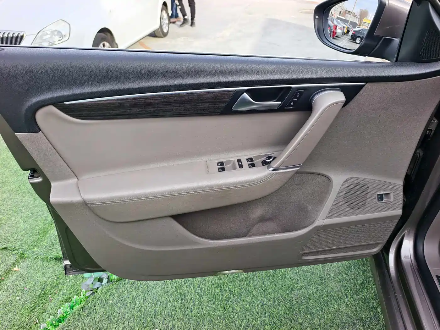 Volkswagen Magotan 2012 1.8TSI Premium фото 10