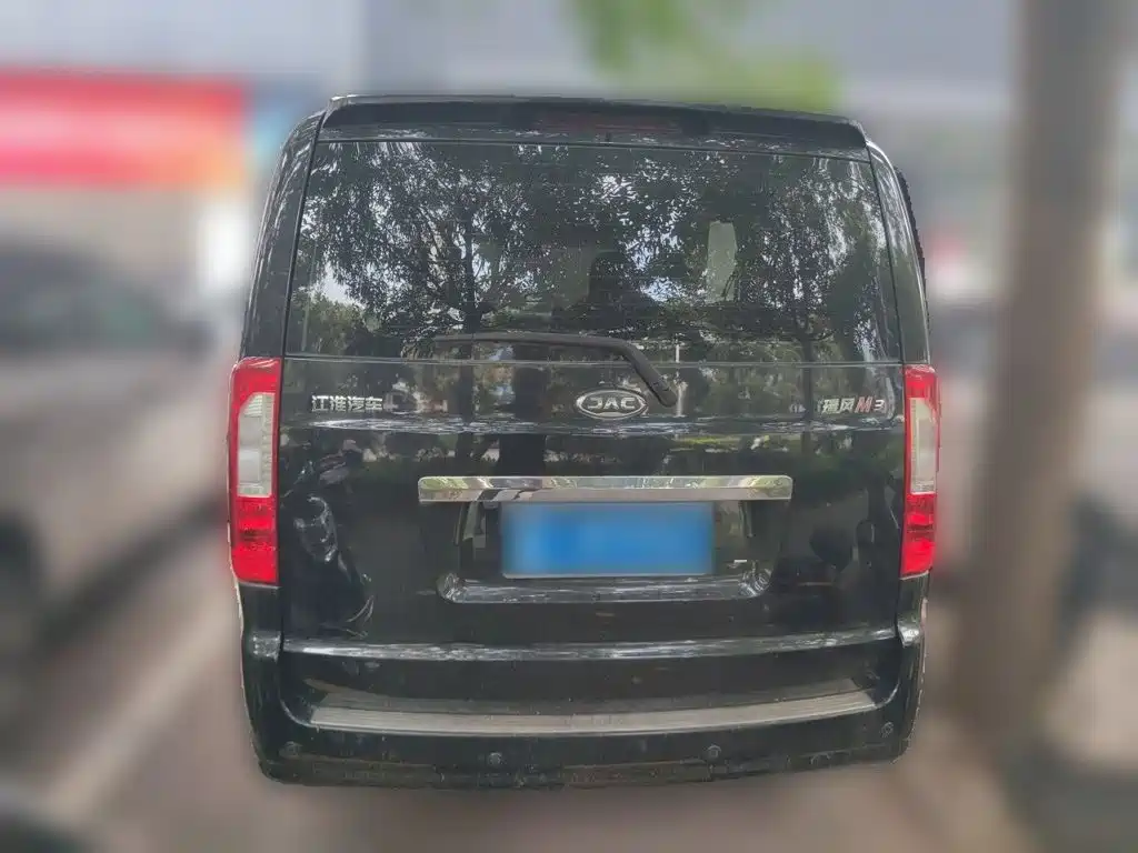 JAC Refine M3 2018 2018 IKEA Edition 1.6L Luxury Smart