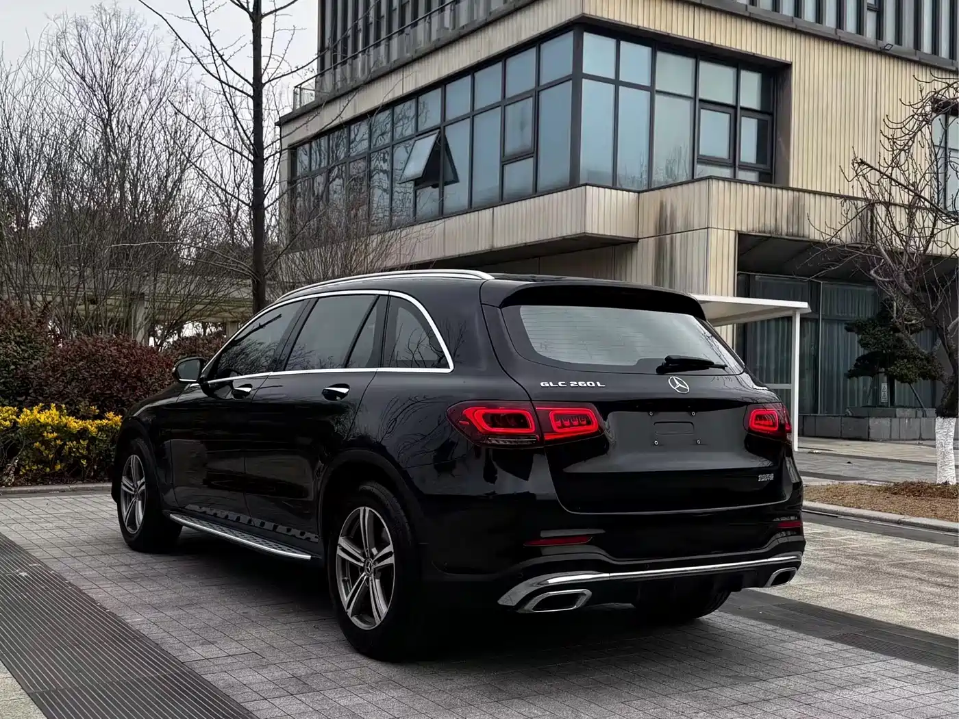 Mercedes-Benz GLC 2020 GLC 260 L 4MATIC Luxury фото 4