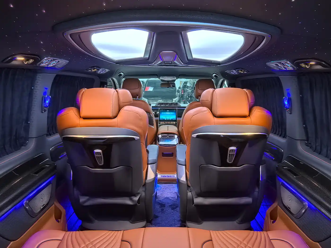 Mercedes-Benz Vito 2023 2.0T Elite 7-Seater фото 7