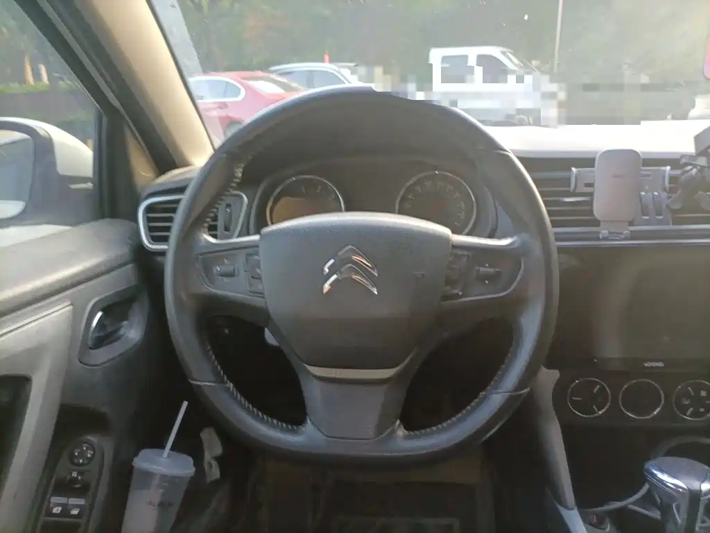 صورة 6 - Citroën C3-XR