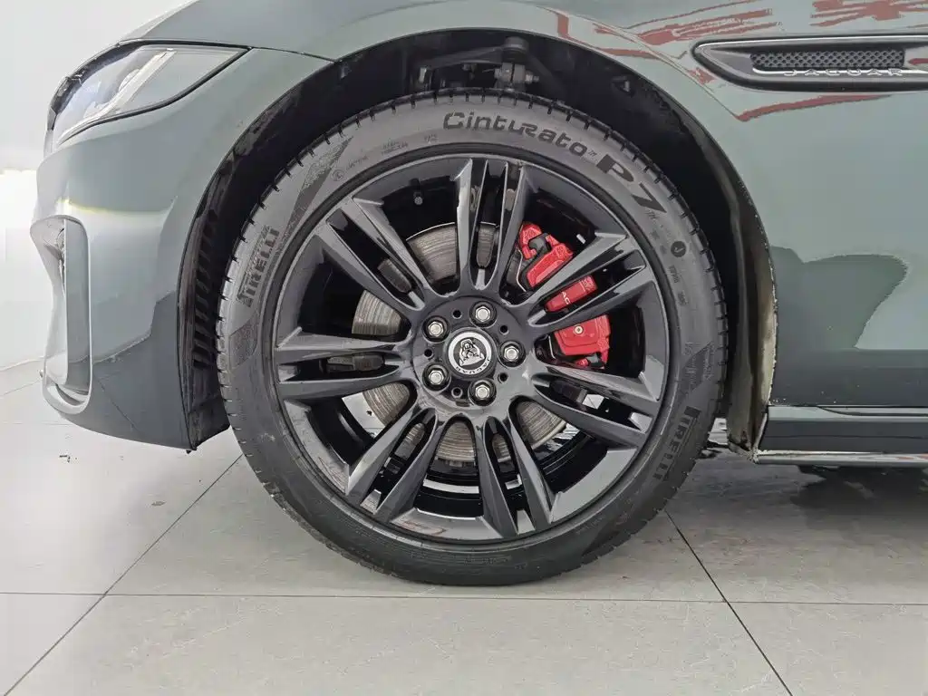 Jaguar XEL 2025 2025 2.0T 250PS R-DYNAMIC 90th Anniversary Edition