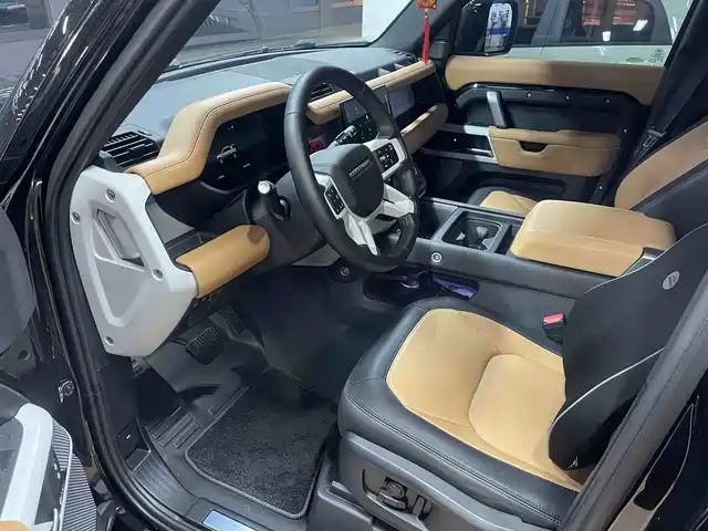 Land Rover Defender 2024 110 3.0T P400 X-DYNAMIC HSE — фото 2