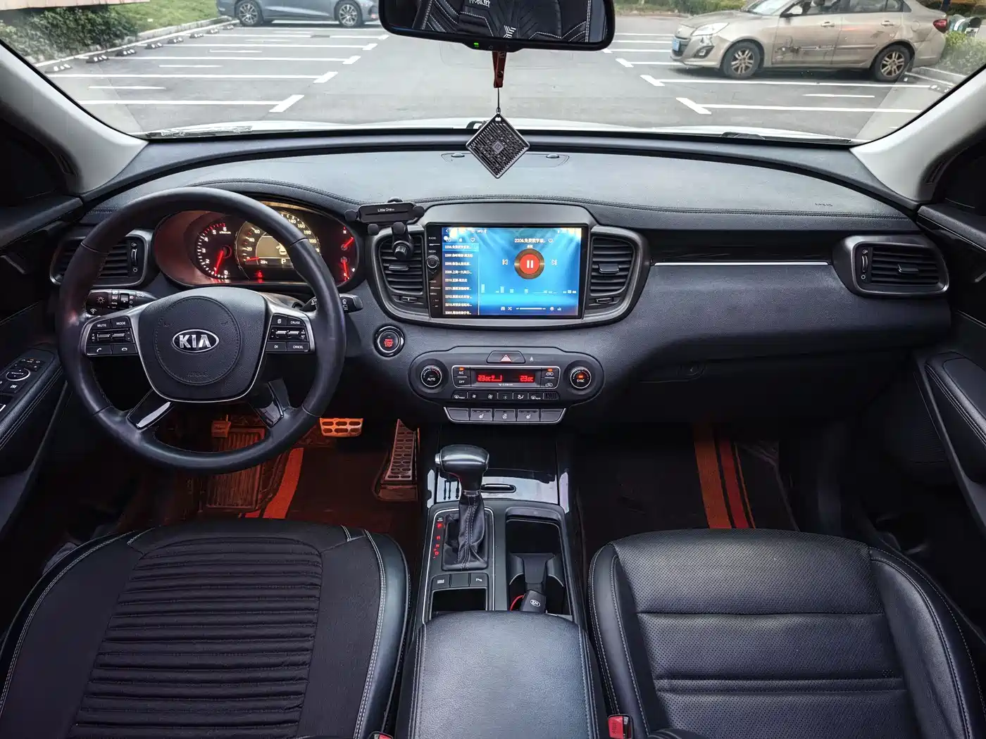 Kia Sorento 2018 Sorento L 2.0T Diesel 2WD Luxury Edition 5-Seater фото 5