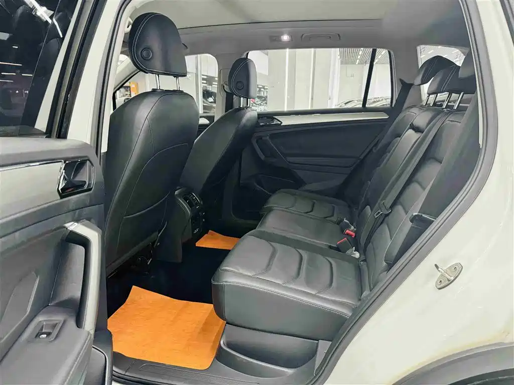 Volkswagen Tiguan L 2019 330TSI Automatic 2WD Panorama Comfort Edition China VI фото 19